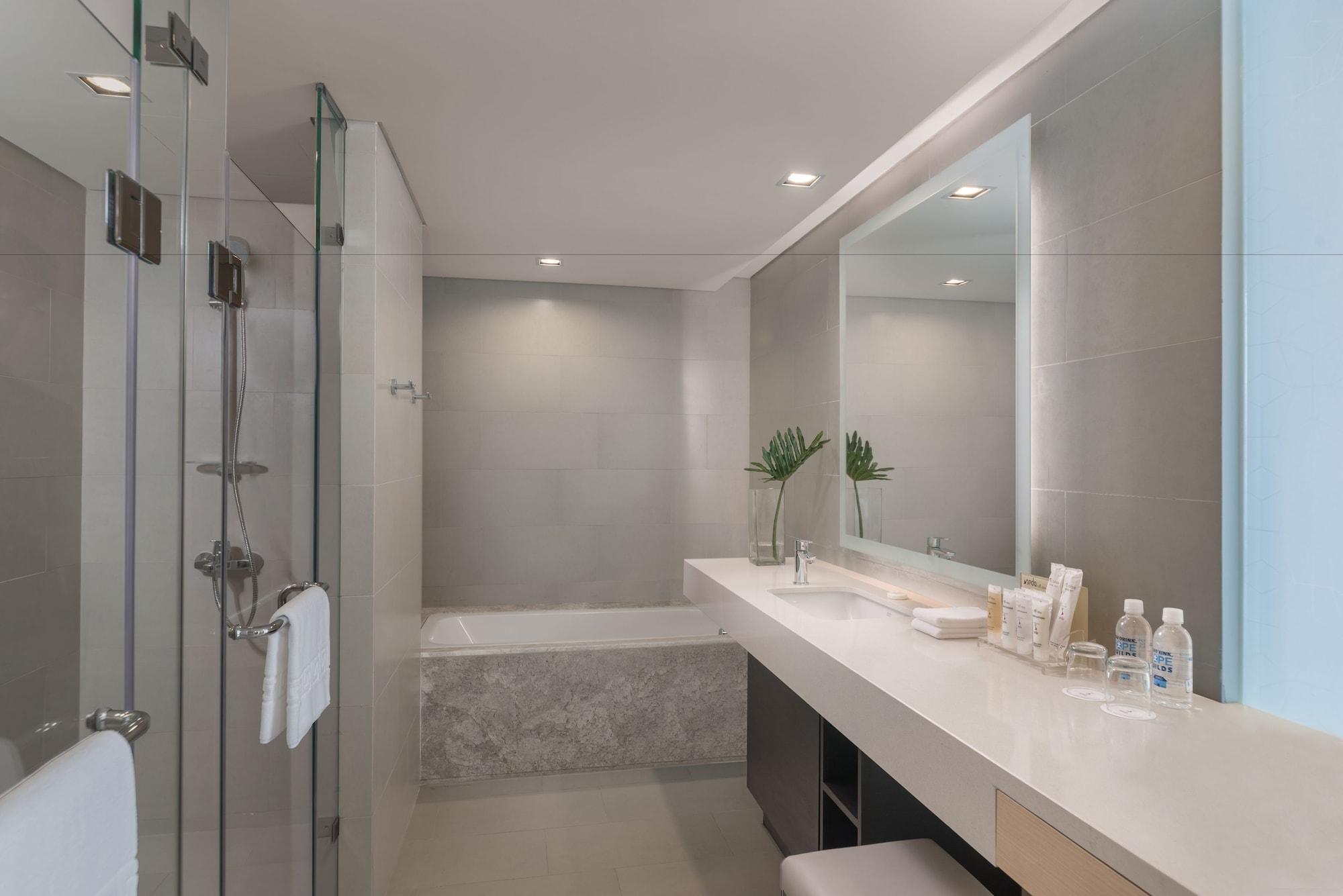 קואזון סיטי Seda Vertis North מראה חיצוני תמונה Bathroom