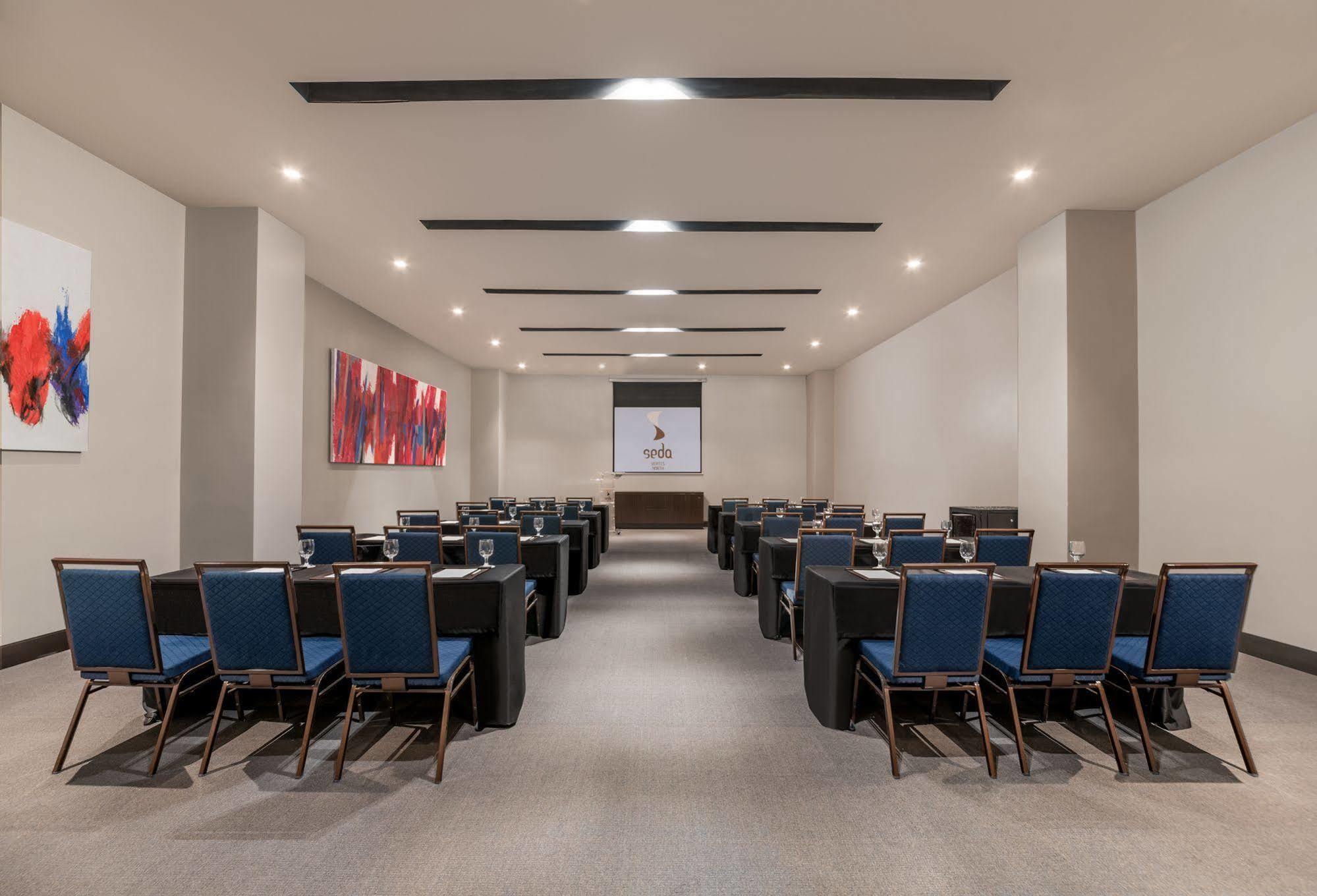 קואזון סיטי Seda Vertis North מראה חיצוני תמונה Meeting room at the hotel